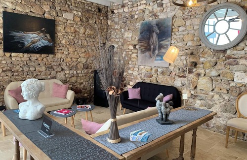 Tournon-Saint-Martin Hotel | Manoir De Pierre Levée, The Originals Collection