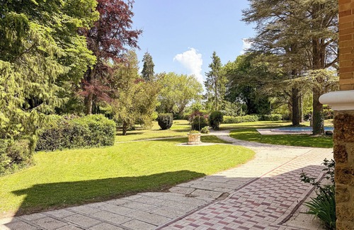 Parmain House | Manoir des 3 cèdres - 35 minutes paris - Swimming pool - SPA - Tennis - 23 people