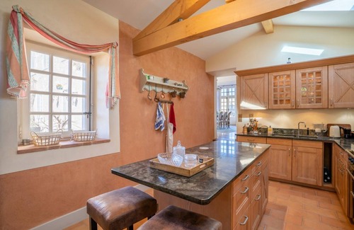 Damiatte Villa | Manoir Des Prairies - Ten Bedroom Villa, Sleeps 20