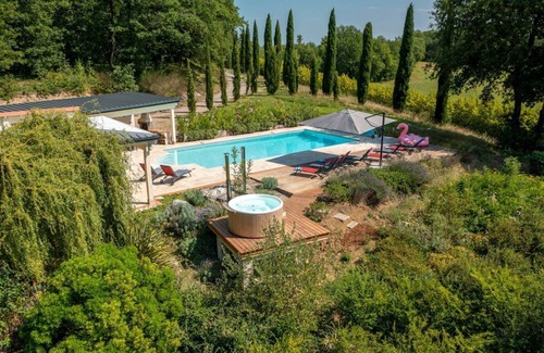 Damiatte Villa | Manoir Des Prairies - Ten Bedroom Villa, Sleeps 20
