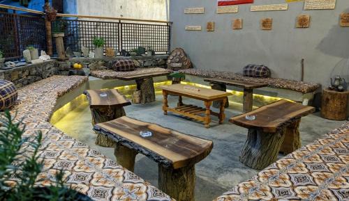 Minapin Hotel | MANOKUR - E- BASA HOTEl