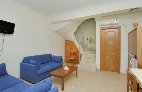 Stoupa Apartment | Manoleas Villas - Apartment 4