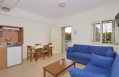Stoupa Apartment | Manoleas Villas- Apartment 1