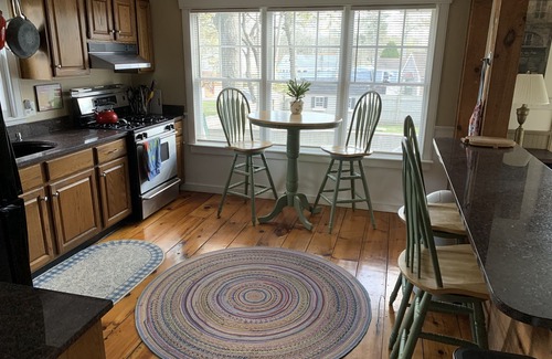 Cedar Bushes House | Manomet Beach House.