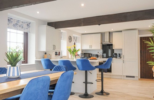 St Mellion Cottage | MANOR BARN, pet friendly, country holiday cottage in Saltash