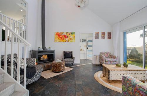 Copacabana House | Manor Del Monte - Poolside Bliss and Oceanfront Oasis