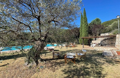 Baiano Apartment | Manor house in Umbria with pool - sleeps 8