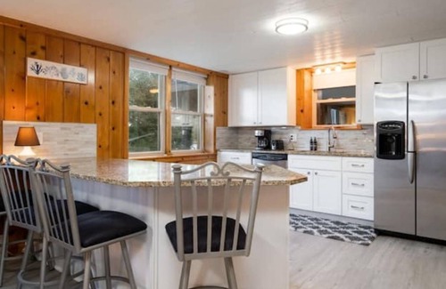 Champlin House | Manor on the River Lower Level