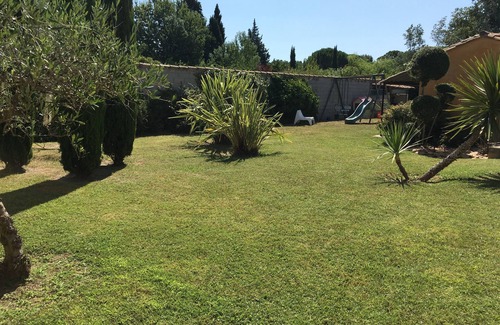 Saint-Laurent-des-Arbres House | Mansion - St laurent des arbresHouse with garden