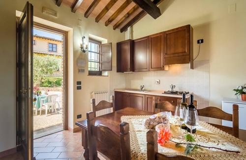 Ramazzano Villa | Mansion in Perugia with Pool & Sauna
