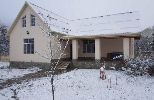 Qusar Villa | Mansion on the river