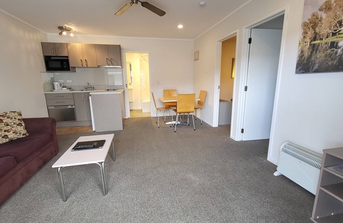Manukau City Hotel | Manukau Motor Lodge