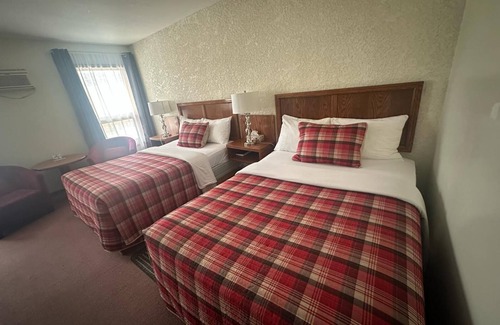 Maple Creek Hotel | Maple Creek Motor Inn