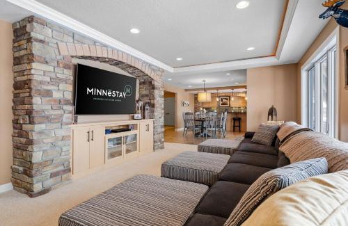 Buffalo House | Maple Lake Chalet