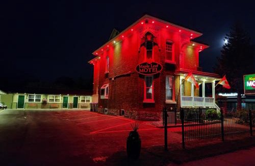 Goderich Hotel | Maple Leaf Motel