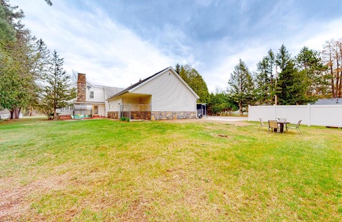 Colchester House | Maplewood Manor - Unit 1