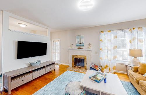 Colchester House | Maplewood Manor