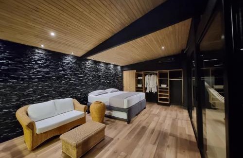 Pereira Cabin | Maranatha. Grotto & Boutique+Hydrotherapy