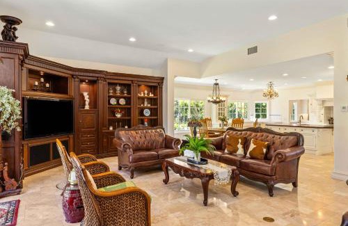 Placentia House | #Marbella Lane - Tranquil Country Escape Getaway