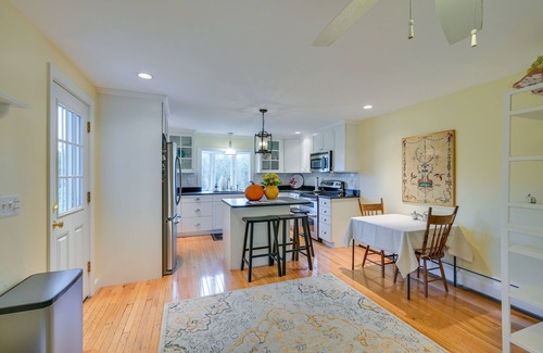 Marblehead Apartment | Marblehead Retreat w/Sprawling Yard & Gas Grill!