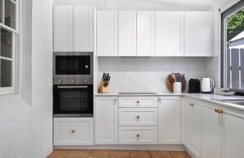 Orange House | March Townhouse - Central & Leafy, Pets Allowed