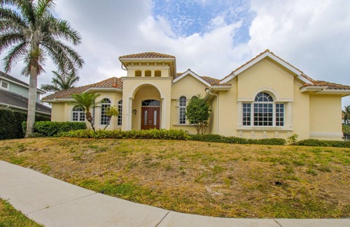 Marco Island House | MARCO ISLAND POOL HOME W/BOAT DOCK, AVAILABLE WEEKLY/MONTHLY