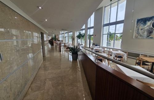 Sunny Isles Beach Apartment | Mare-1708 A