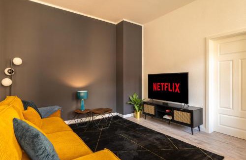 Gera Apartment | maremar - Design Apartment - Luxus Boxspringbett - Zentral - Küche - Arbeitsplatz - Highspeed WLAN