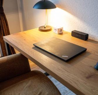 Gera Apartment | maremar - Style Apartment im Zentrum - Luxus Boxspringbett - Küche - Arbeitsplatz - Highspeed WLAN