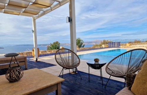 Kokkinon Khorion Villa | Margarita's Retreat Villa