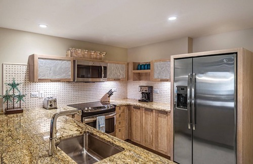 Frydendal Resort | Margaritaville 3Bdrm Presidential Condo By Wyndham St. Thomas US Virgin Islands