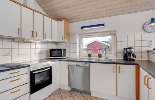 Lakolk House | "Mari" - 400m from the sea by Interhome
