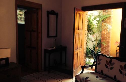 Del Carmen House | Maria Del Alma House