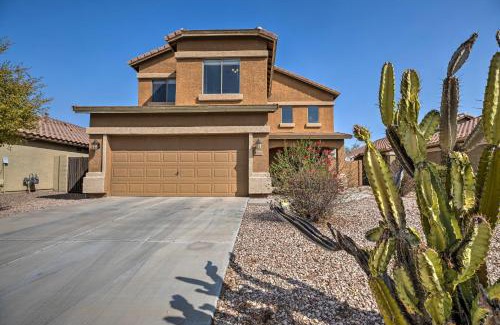 Maricopa House | Maricopa Home with Outdoor Seating, 2 Mi to Golf!