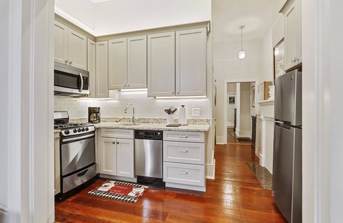 Faubourg Marigny House | Marigny Home for 4 - 2Bedroom/2Bathroom steps to Frenchmen and French Quarter