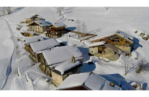 Nancroit Ski Chalet | Marik Authentik