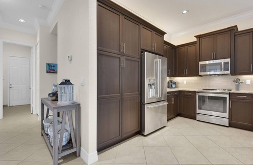 The Plantation Somerset House | Marina Bay Villa - Newly Renovated & Furnished!