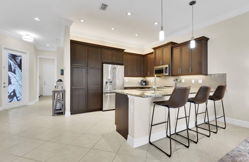 The Plantation Somerset House | Marina Bay Villa - Newly Renovated & Furnished!