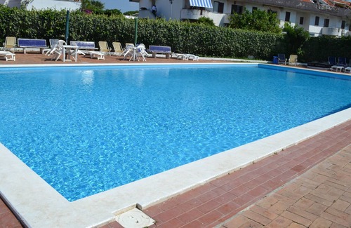 Cerenova Villa | Marina Di Cerveteri: Cottage by the sea: Marina di Cerveteri Cerenova