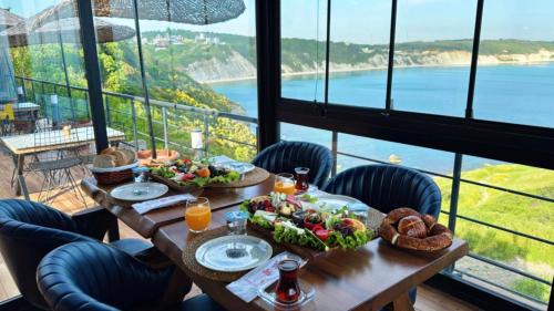 Karaburun Koyu House | Marina Fener Istanbul Airport