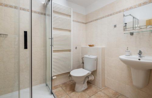 Pistany Hotel | Marina Labe