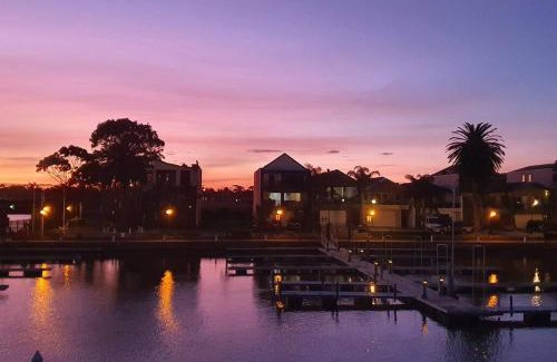 Patterson Lakes Apartment | Marina Magic Getaways - Your Waterfront Retreat