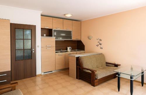 Intsaraki Apartment | Marina Ville Private Studio