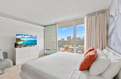 Waikiki Apartment | Marine Surf 18FL Newly Renovated - Free Parking