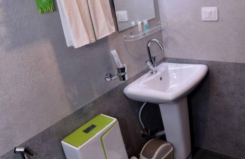 Sinamangal Hotel | Marinha Airport Hotel
