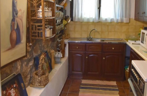 Kefalochori Villa | Mariolata Vintage Stone Villa - 4 Season Escape