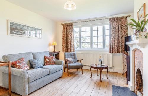 Southminster House | Mark Farmhouse
