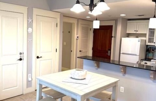 Baytowne Wharf Condo | Market Street Inn 2BR Condo at Sandestin Golf and Beach Resort!