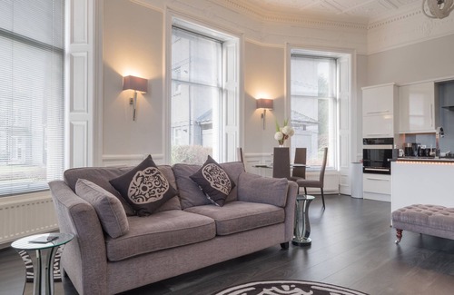 Central Aberdeen Apartment | Marks At The Manor Luxury Riverside Apartments - Sleeps up to 4, with Parking and Sky TV