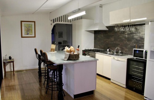 Stanthorpe House | Marlay View Cottage